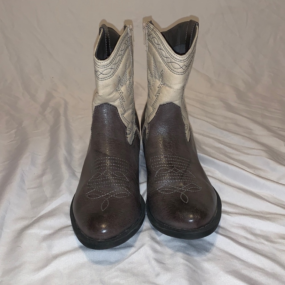 cowgirl boots